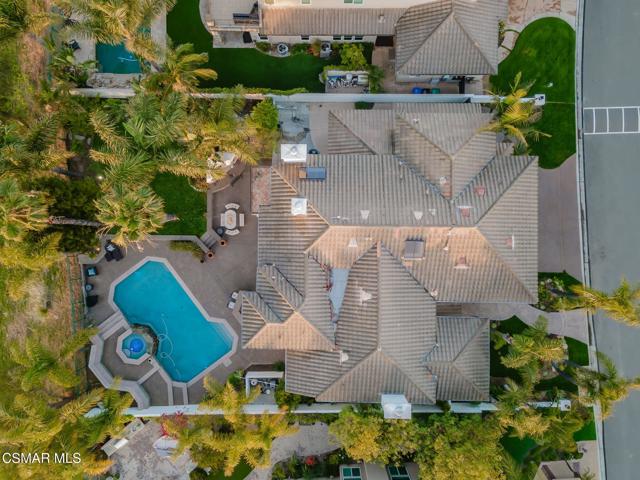 691 Larchmont Street, Simi Valley CA: https://media.crmls.org/mediaz/d2b3287c-bdcb-46a2-8b46-a01b9a31110d.jpg