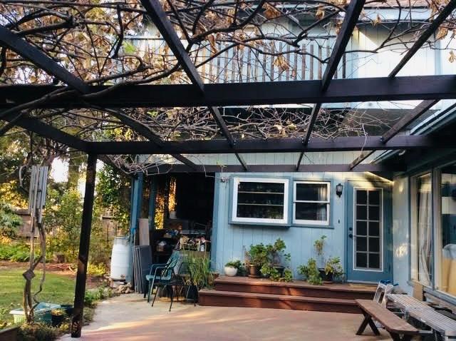 1280 Grant Road, Los Altos CA: https://media.crmls.org/mediaz/d2b39470-4376-4cb4-9082-a2693470119a.jpg