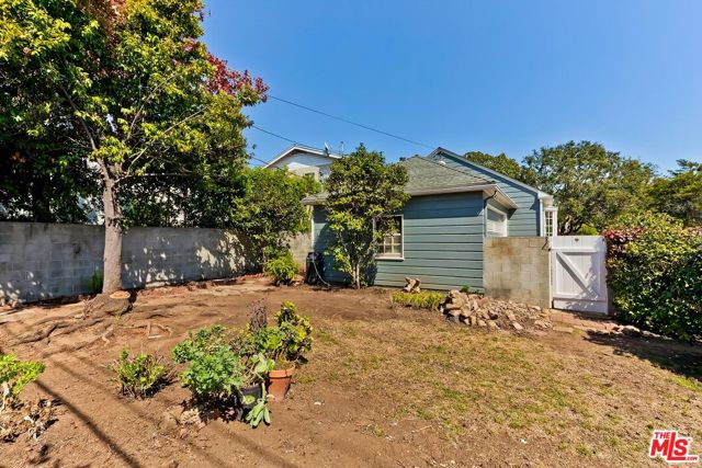 Drew Fenton | 1001 Hartzell Street Pacific Palisades CA | MLS: 6889852