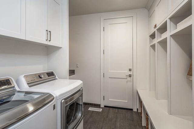 656 Benvenue Avenue, Los Altos CA: https://media.crmls.org/mediaz/d2b553a6-aace-4d1c-b58a-8f23b8d52778.jpg