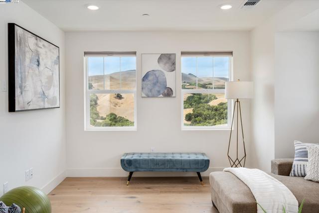 61109 Via Vicenza, San Ramon CA: https://media.crmls.org/mediaz/d2b5584f-ca82-49a7-9584-0200b844ab5e.jpg