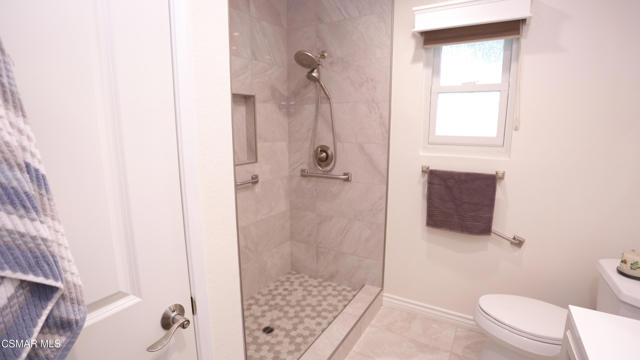 35205 Village 35, Camarillo CA: https://media.crmls.org/mediaz/d2b59eec-8754-4150-afb9-220f34446639.jpg