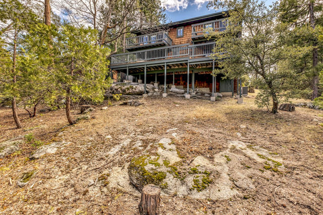 53184 Double View Drive, Idyllwild CA: https://media.crmls.org/mediaz/d2b760aa-fbc7-4d00-9f37-4fb0a7733b9a.jpg