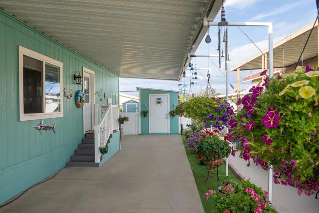 1212 H St, Ramona CA: https://media.crmls.org/mediaz/d2b8b2c2-c40e-4de0-a9b7-391951ee0c31.jpg