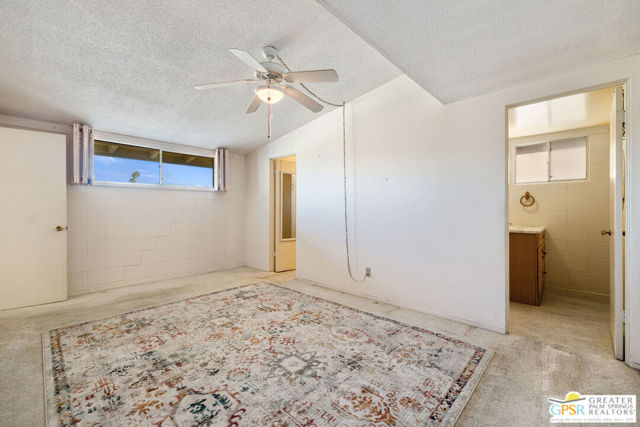 74127 Velardo Drive, Palm Desert CA: https://media.crmls.org/mediaz/d2b8e2dd-1ed8-4a3d-af29-ceb2d4b31ce0.jpg