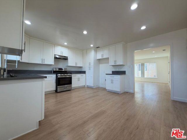 415 Fischer Street, Apt. C photo 6