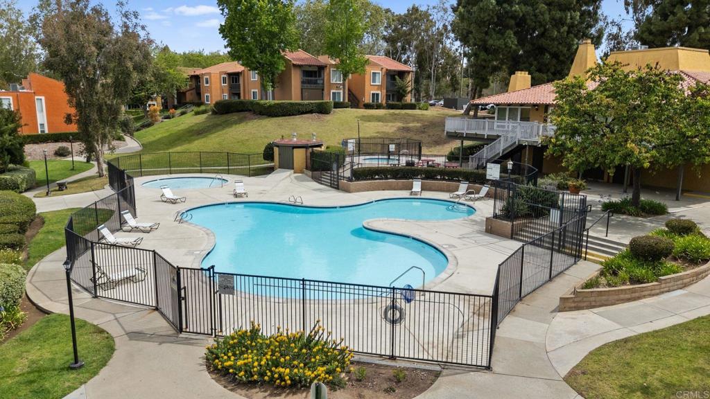 https://media.crmls.org/mediaz/d2b8f6d9-2570-426b-b1c8-e7b80fdfeb07.jpg?preset=X-Large
