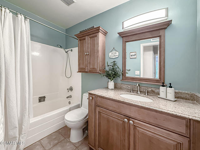 751 Muirfield Avenue, Simi Valley CA: https://media.crmls.org/mediaz/d2b909c5-e2d1-431f-ad4a-a71f334ee32a.jpg