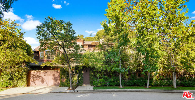 130 S LAYTON Drive, Los Angeles CA: https://media.crmls.org/mediaz/d2b9c6d1-82d1-4fae-824e-cd4db7bbb65f.jpg