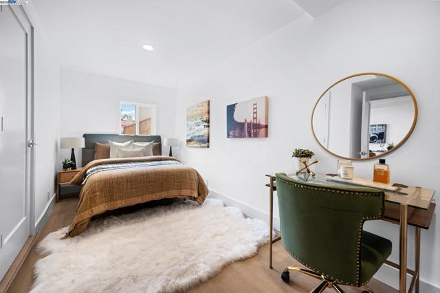 282 Bright St, San Francisco CA: https://media.crmls.org/mediaz/d2b9ebe6-423a-4e4c-ba5a-d9fb83070d5b.jpg