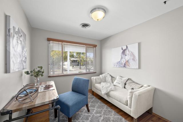 3833 Tomahawk Ln, San Diego CA: https://media.crmls.org/mediaz/d2ba4c3d-a28d-4dae-949c-cb2a902f923f.jpg