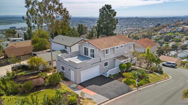 9811 Eucalyptus St, Spring Valley CA: https://media.crmls.org/mediaz/d2baef0b-a668-43d7-b824-546dc0b4c27d.jpg