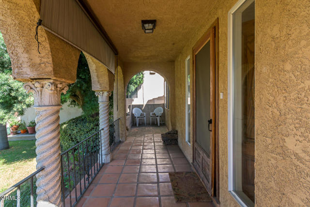 Detail Gallery Image 3 of 38 For 5236 Hartwick St, Los Angeles,  CA 90041 - 2 Beds | 1 Baths