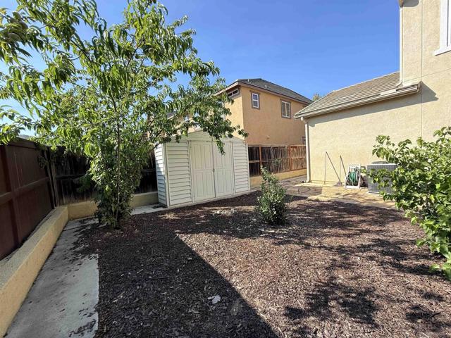 3177 Katharine Dr, Escondido CA: https://media.crmls.org/mediaz/d2bc17bc-b7ff-40ea-9347-2a866e1ad424.jpg