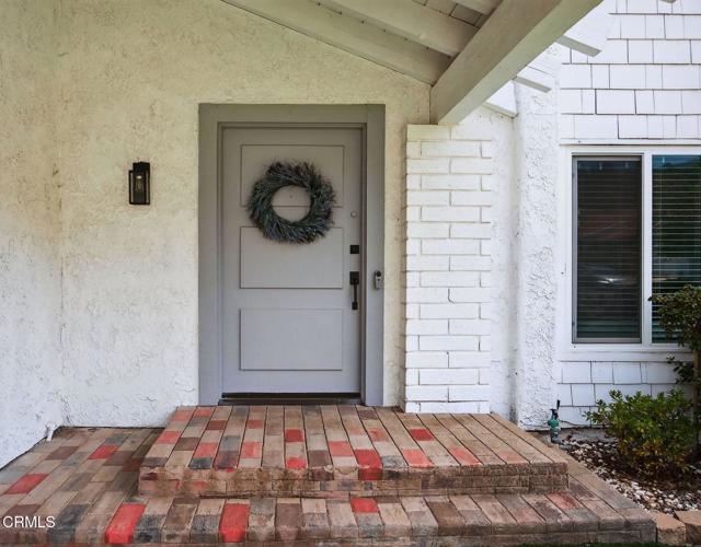 3470 CHIEF Circle, Thousand Oaks CA: https://media.crmls.org/mediaz/d2bd69bd-03b0-4b25-8a4e-cf48d6e47a00.jpg
