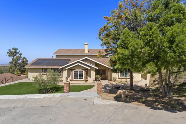 Detail Gallery Image 2 of 63 For 13658 Sage Mountain Lane, Jamul,  CA 91935 - 4 Beds | 3 Baths