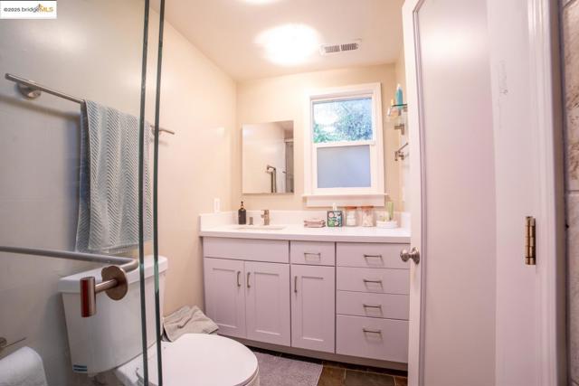 Image 40 of 50 For 1217 32nd St