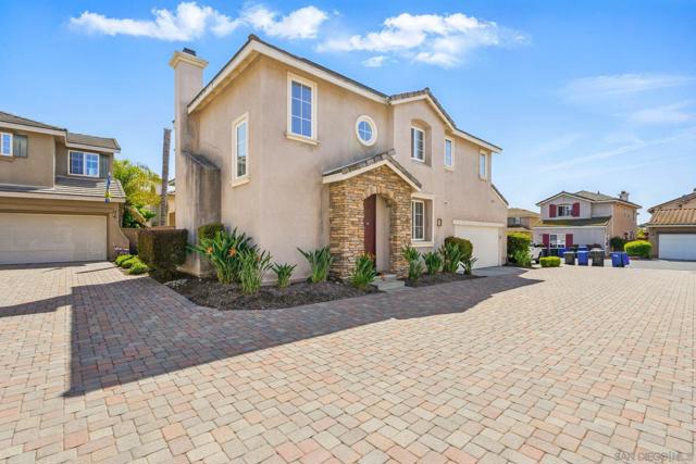 2855 Bear Valley Rd, Chula Vista CA: https://media.crmls.org/mediaz/d2bdf588-f587-4143-94c7-1db698681be7.jpg