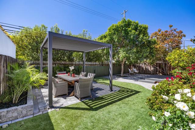 1096 Hawthorne Drive, San Mateo CA: https://media.crmls.org/mediaz/d2be62c5-8271-490d-8520-0ffd6ed6f983.jpg