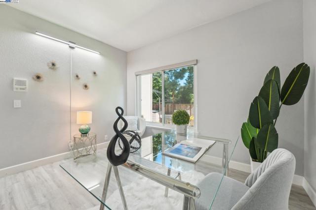8244 Brittany Dr, Dublin CA: https://media.crmls.org/mediaz/d2be746b-c77a-404e-a29e-a7421fc97e78.jpg