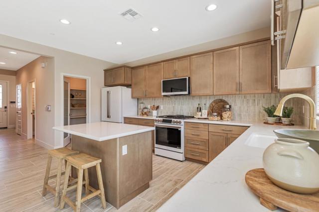 1143 Coyote Peak Way, Hollister CA: https://media.crmls.org/mediaz/d2be9f8c-f092-489d-9311-972f0f30550e.jpg