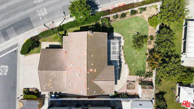 1756 Milano, Montebello CA: https://media.crmls.org/mediaz/d2beab35-21f6-4b97-8007-67a2e6701c85.jpg
