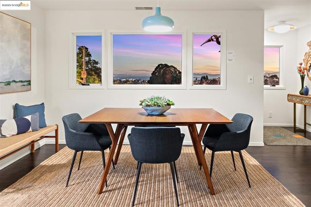 1000 Navellier St, El Cerrito CA: https://media.crmls.org/mediaz/d2bece4a-7823-48e1-900c-28d65cd9f6a0.jpg