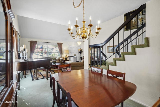744 Calle Las Colinas, Newbury Park CA: https://media.crmls.org/mediaz/d2bf1140-385f-41df-88c7-dce697c05bbf.jpg