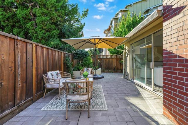 2211 Rock Street, Mountain View CA: https://media.crmls.org/mediaz/d2bf30f6-af6a-409e-8c67-700daec55c3a.jpg