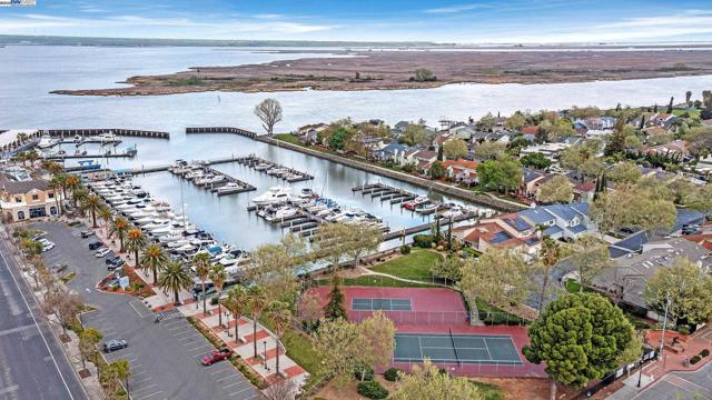 117 Pelican Loop, Pittsburg CA: https://media.crmls.org/mediaz/d2bf879c-787b-4667-9eda-4bb442c73931.jpg
