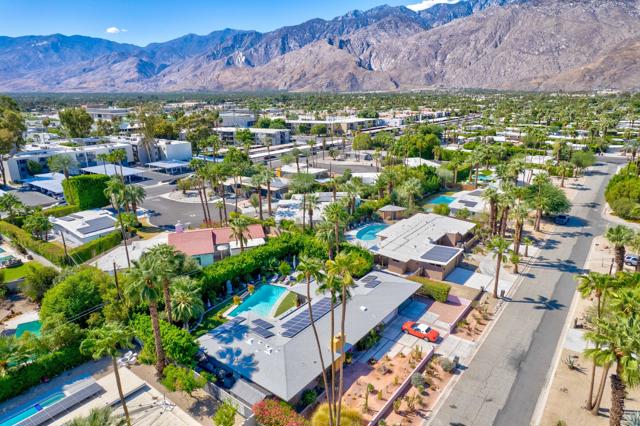 2749 E Livmor Avenue, Palm Springs, CA 92262