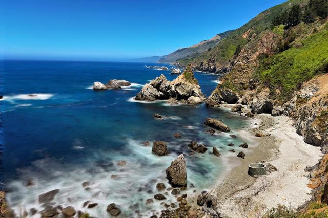 53810 Highway 1, Big Sur CA: https://media.crmls.org/mediaz/d2bf91b4-7c27-4a13-b680-f123e02f5563.jpg