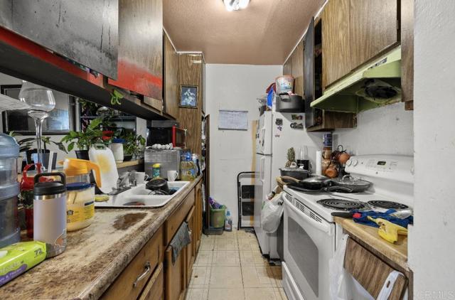 4139 46Th Street, San Diego CA: https://media.crmls.org/mediaz/d2c0fb6e-67f3-4c4b-86e2-16318ec61e2d.jpg