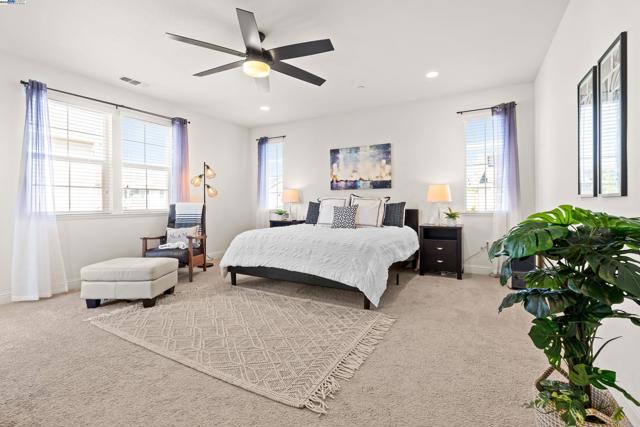 4440 Pine Mountain Way, Dublin CA: https://media.crmls.org/mediaz/d2c18a10-65b2-4dee-8484-658cfba19d5e.jpg