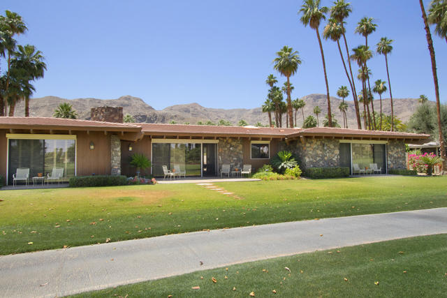Image 46 of 63 For 70796 Fairway Drive
