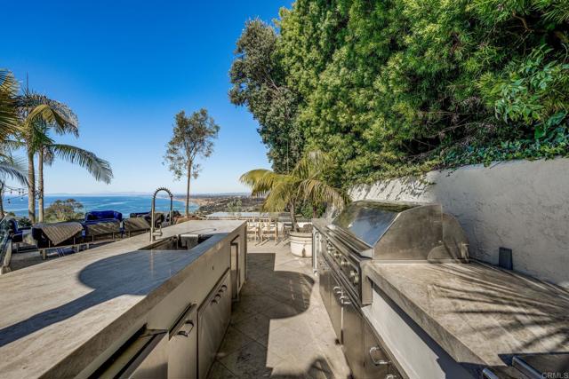 Detail Gallery Image 40 of 75 For 1904 via Casa Alta, La Jolla,  CA 92037 - 7 Beds | 7/2 Baths