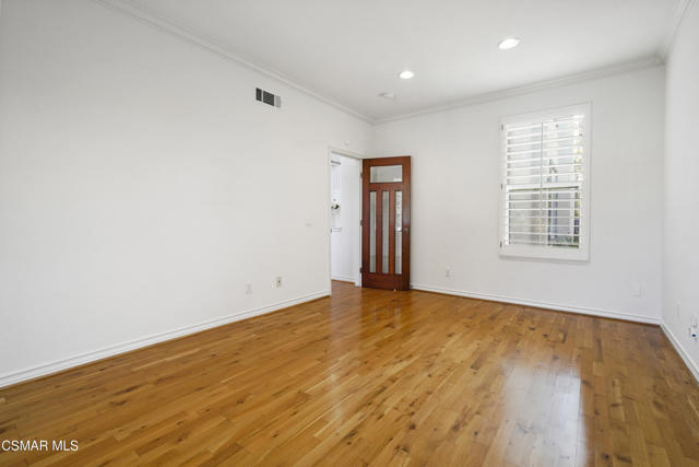 657 Via Vista Vista, Newbury Park CA: https://media.crmls.org/mediaz/d2c23f22-d900-4078-9b4c-7cf585d23f03.jpg