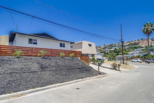 Image 23 of 24 For 928 Pecos Street