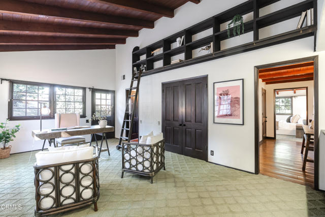 Detail Gallery Image 8 of 41 For 10400 Mcbroom St, Sunland,  CA 91040 - 3 Beds | 2/1 Baths