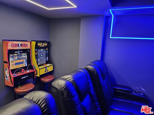 120 Galleon Street, Marina del Rey CA: https://media.crmls.org/mediaz/d2c2ef34-ef0d-455b-a649-c6eab558177c.jpg