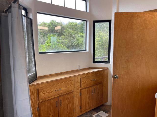450 Hawk Ridge Road, Boulder Creek CA: https://media.crmls.org/mediaz/d2c37e98-6c26-4d76-8f61-9ebf0a06d20c.jpg