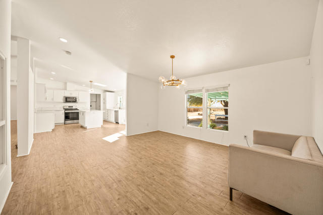 62851 Aberdeen Drive, Joshua Tree CA: https://media.crmls.org/mediaz/d2c3b15d-fc86-45a7-bf4d-f6c95477aa7c.jpg