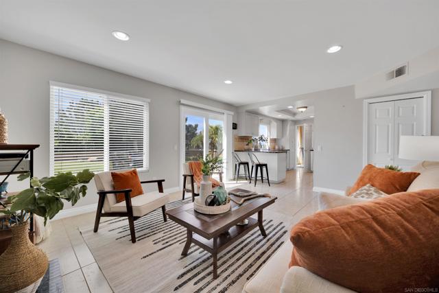 9959 Riverhead Dr, San Diego CA: https://media.crmls.org/mediaz/d2c47bfb-427d-4f9f-a6dc-87c4064a2671.jpg