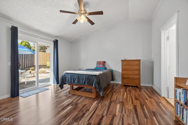 11881 Silver Spur Street, Ojai CA: https://media.crmls.org/mediaz/d2c4a56d-e851-43f4-b9b0-3cc32089d649.jpg
