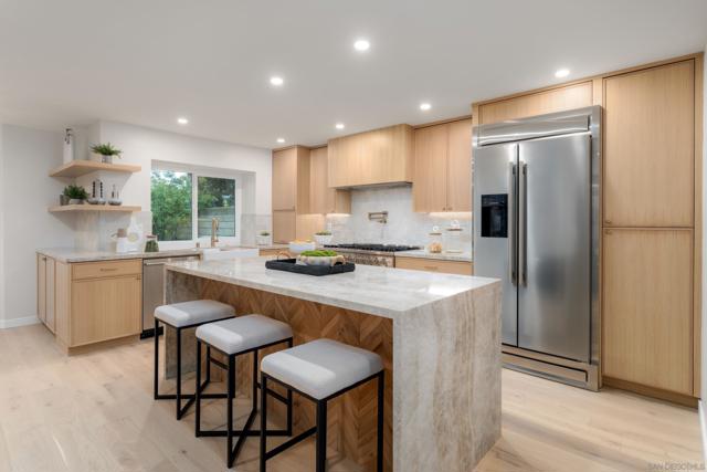 45 Saint Christophers Lane, Coronado CA: https://media.crmls.org/mediaz/d2c500bb-ba39-41bb-8529-3da93cfbd1a1.jpg