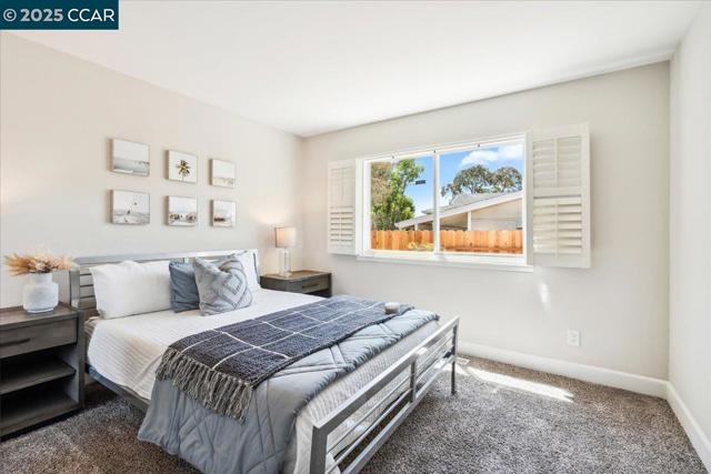 739 Devils Drop Ct, Richmond CA: https://media.crmls.org/mediaz/d2c57258-4d96-4b08-a8c4-981d65620bb6.jpg