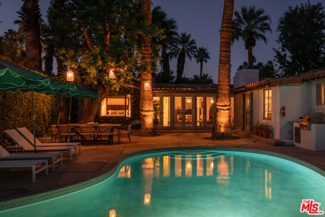 1907 S Mesa Drive, Palm Springs, CA 92264