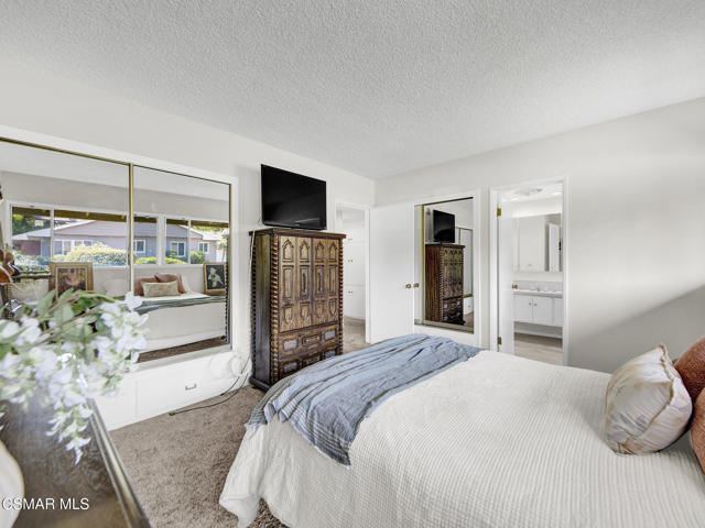 5448 Bothwell Road, Tarzana CA: https://media.crmls.org/mediaz/d2c76e24-3b2a-46e9-95d2-c5fdeb6d3b45.jpg