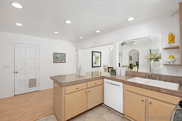 4755 Cather Ave, San Diego CA: https://media.crmls.org/mediaz/d2c7b8f2-ffa5-406d-9b59-bff3a8217ec8.jpg