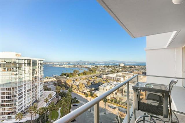 1830 Avenida Del Mundo, Coronado, California 92118, 1 Bedroom Bedrooms, ,1 BathroomBathrooms,Condominium,For Sale,Avenida Del Mundo,250016851SD